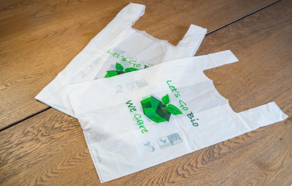 White bio shopper bags